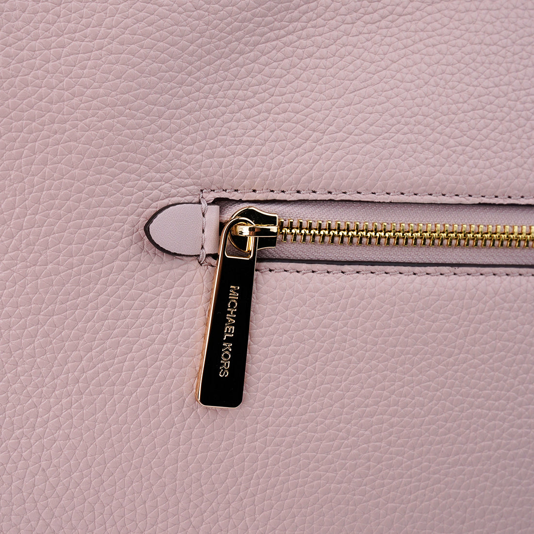 MK Jet set item pink
