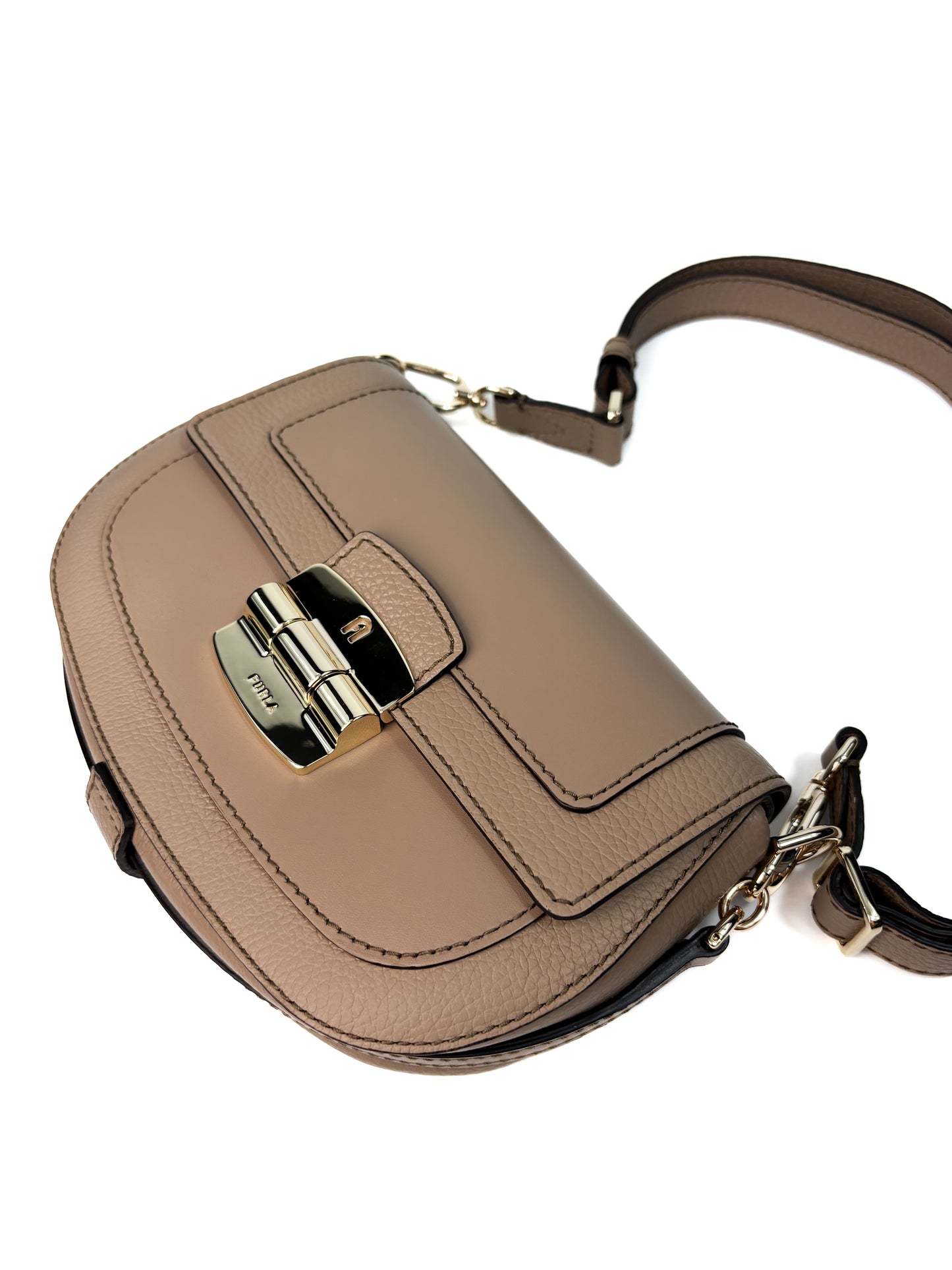 Furla Club S - Beautyflyplace