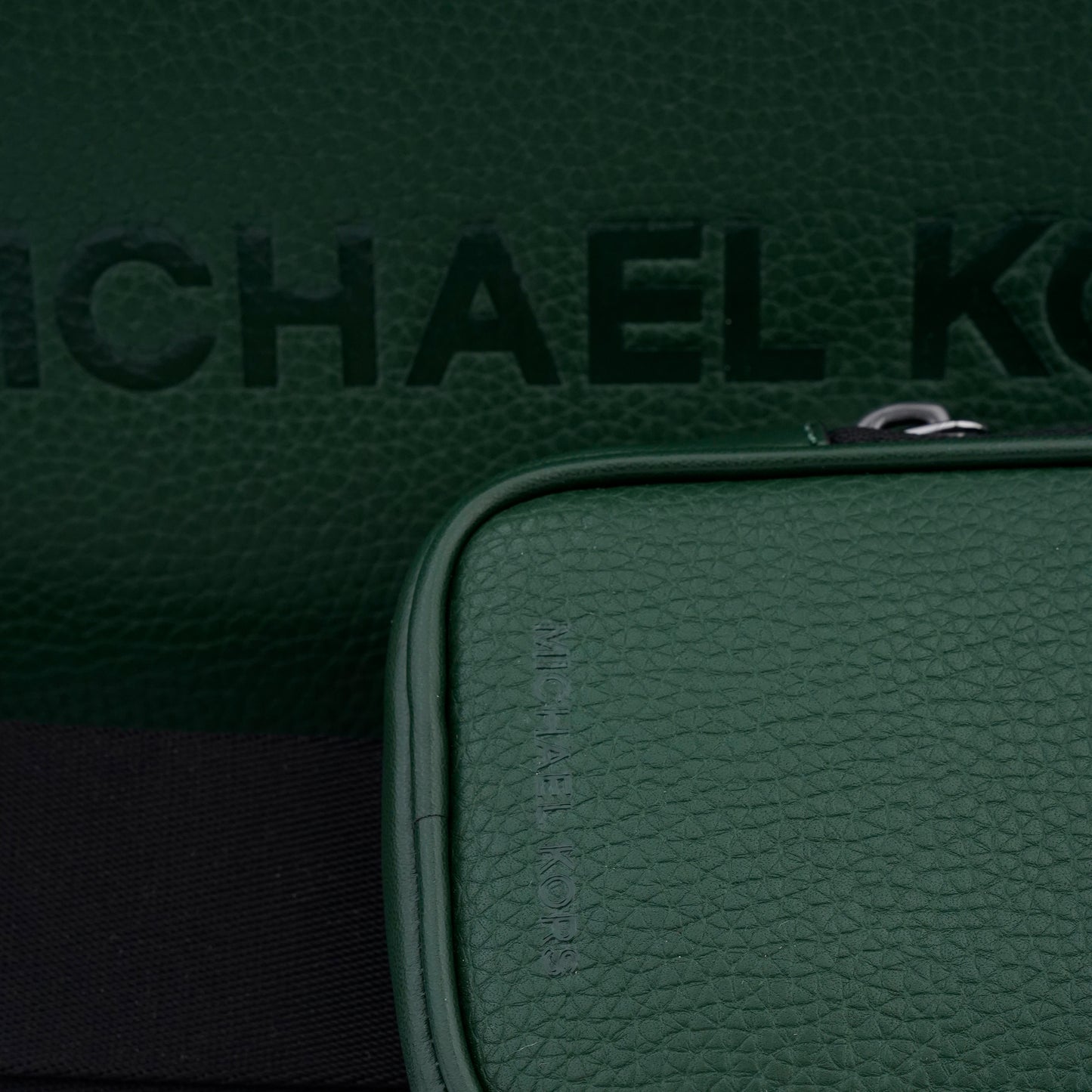 Geanta Michael Kors camerabag barbati