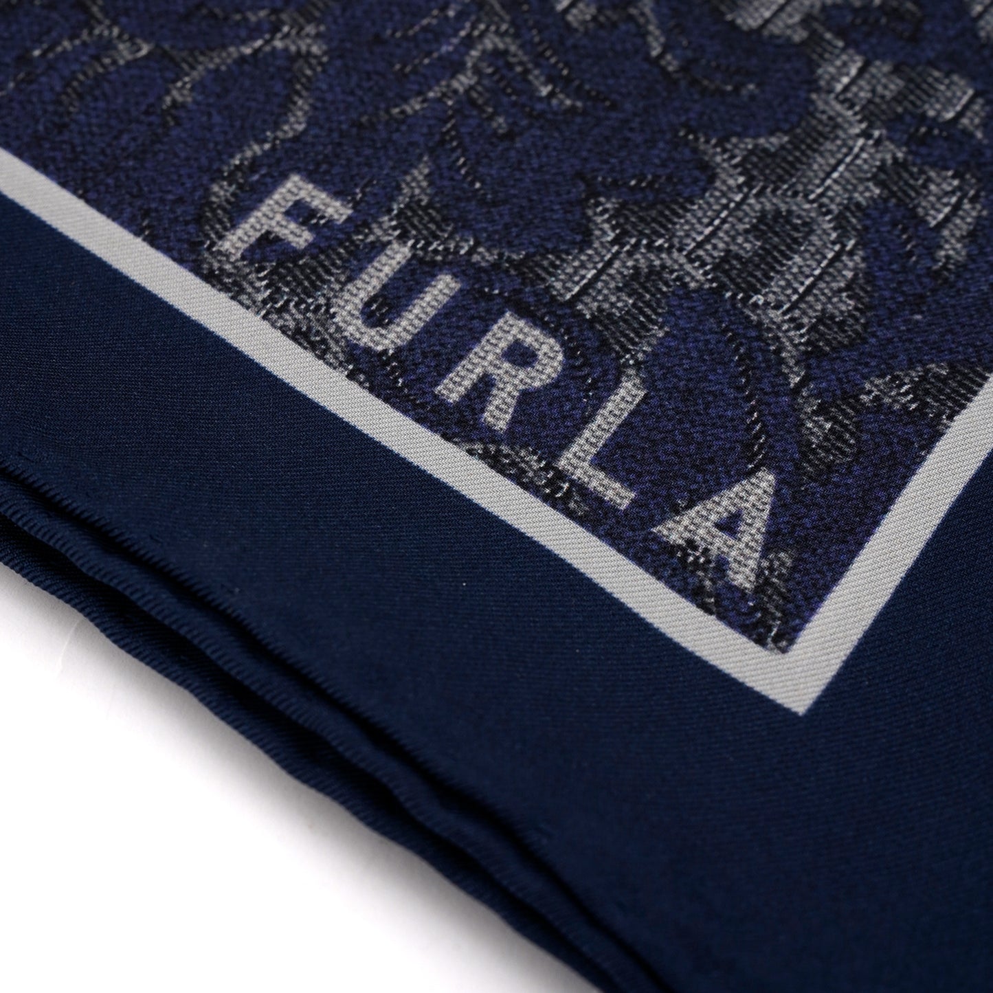 Esarfa Furla Tortona - Beautyflyplace