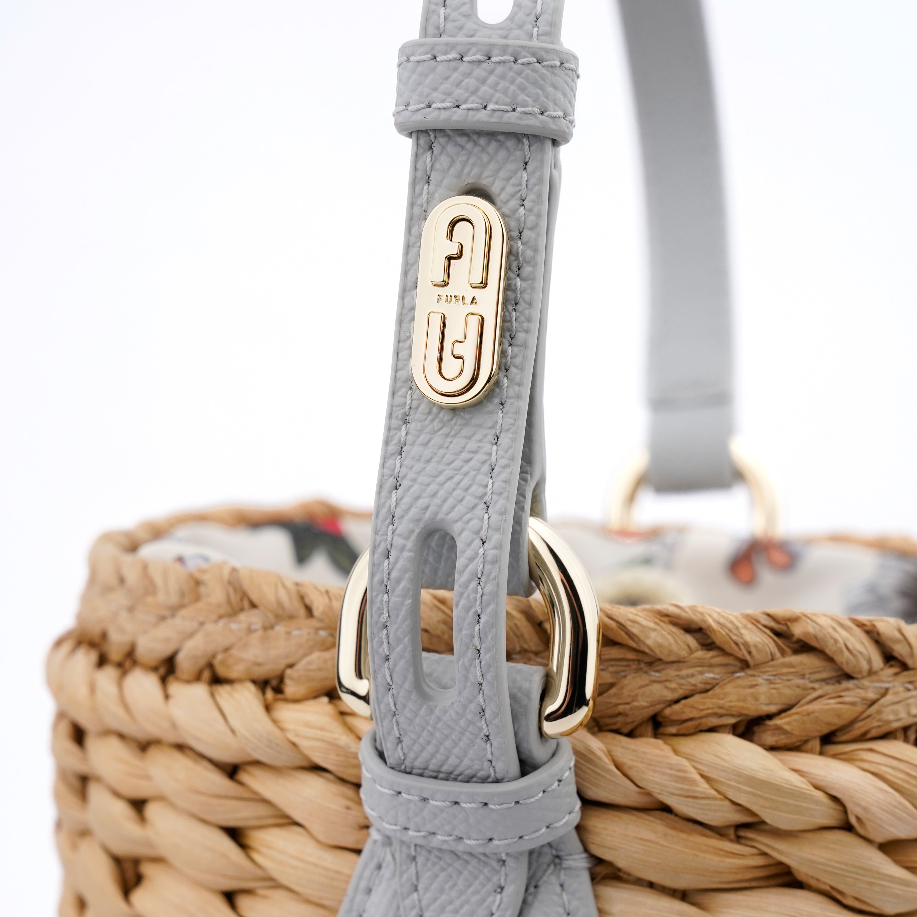 Geanta ratan Furla Danae bucket