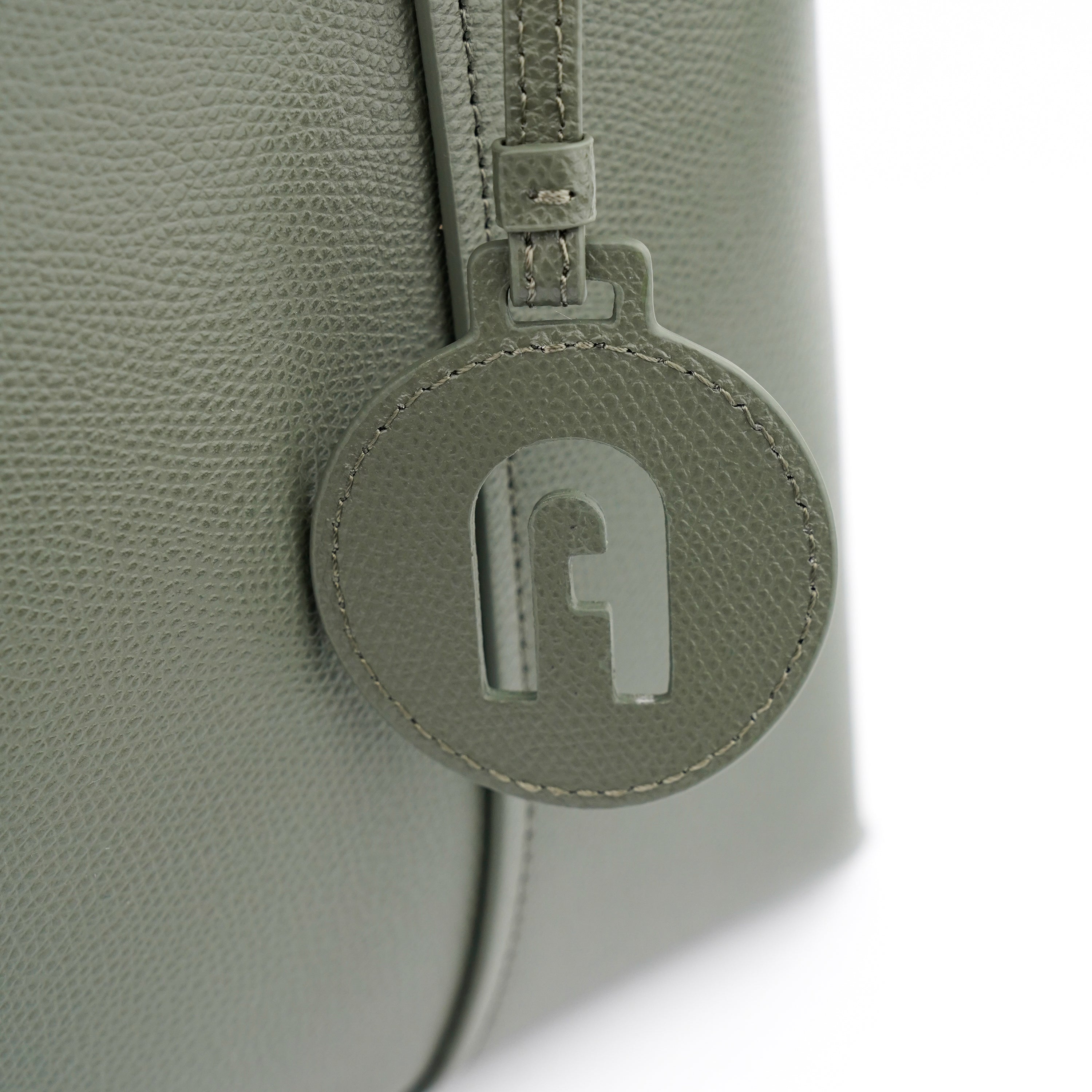 Geanta Furla Vittoria Large tote din piele