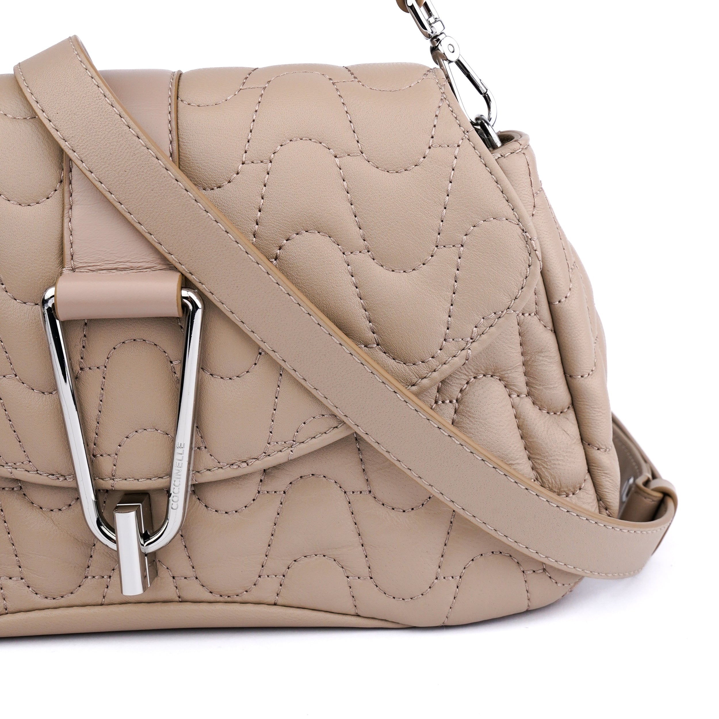 Coccinelle Himma Medium - Beautyflyplace