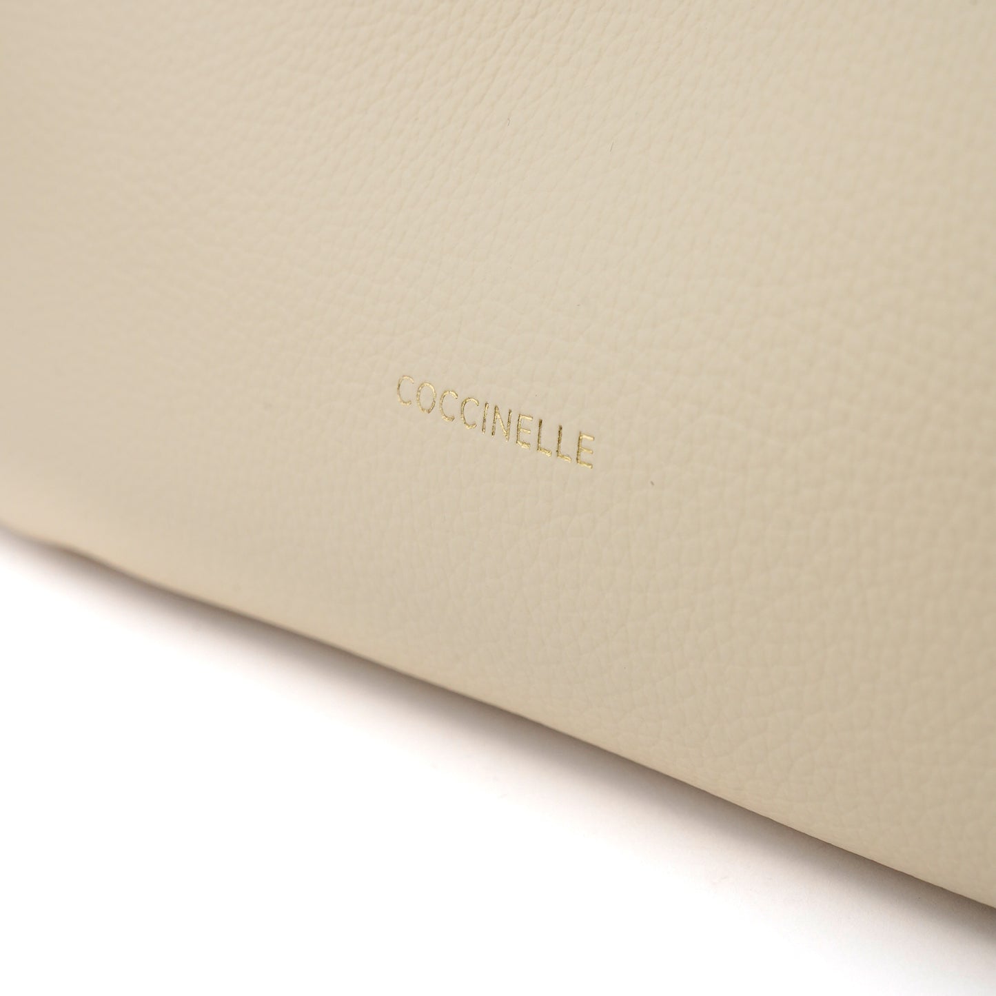 Geantă Coccinelle Soft butter small tote
