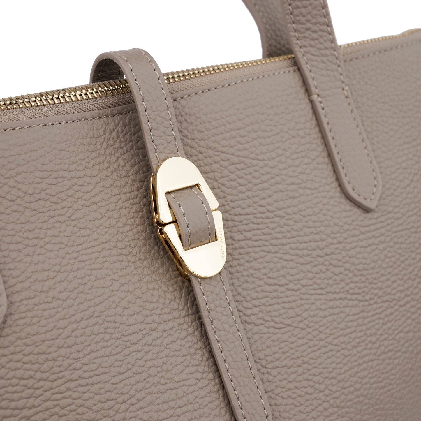 Geantă shopper Coccinelle Lea medium