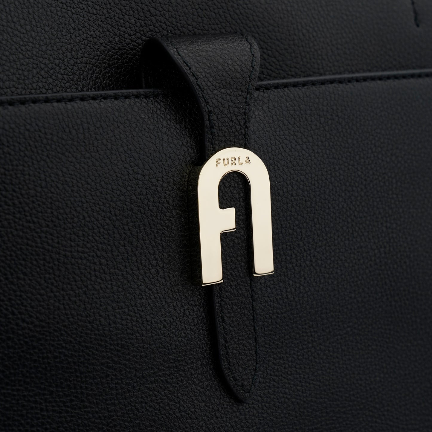 Geantă shopper Furla Miasofia piele structurată