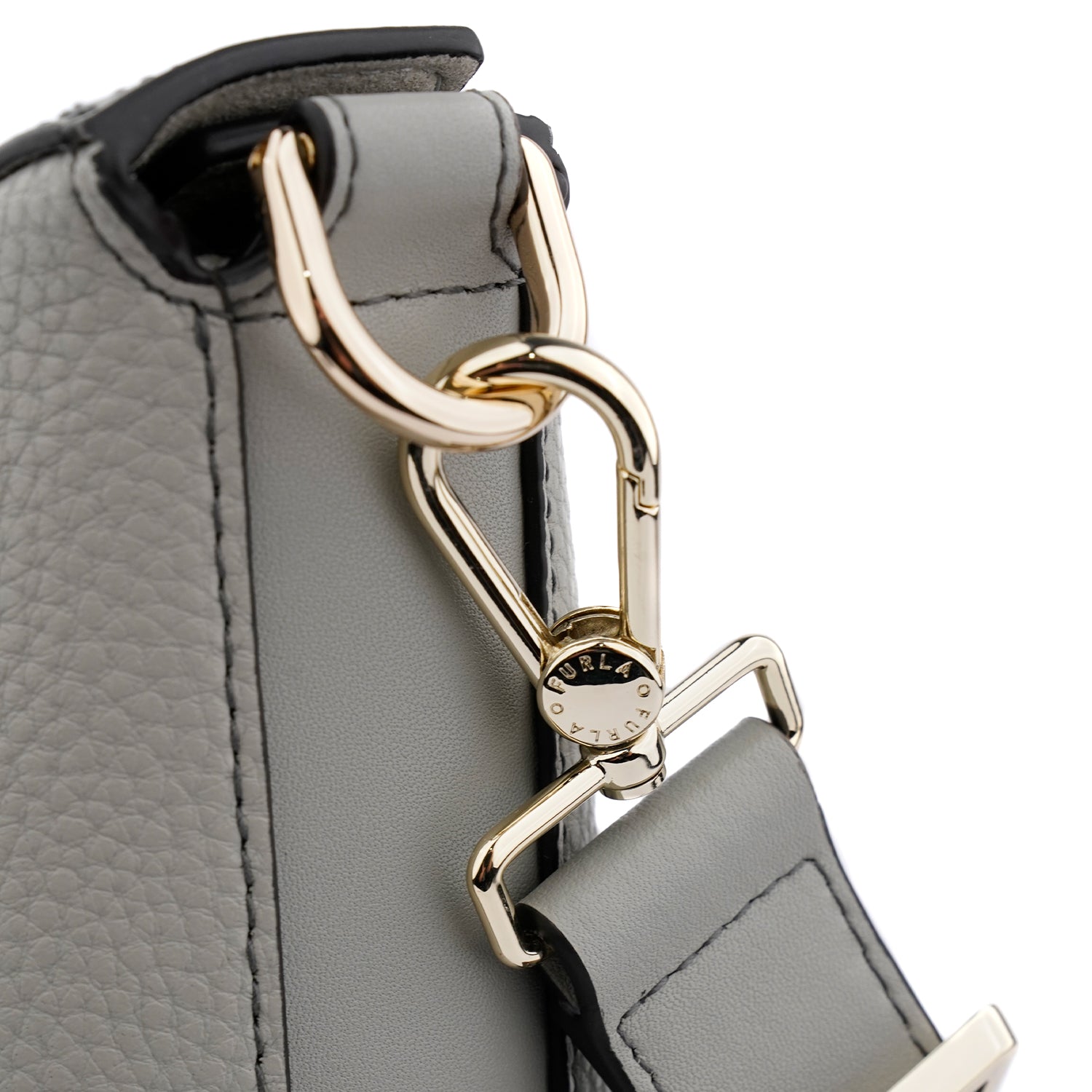 Furla Danae hobo - Beautyflyplace