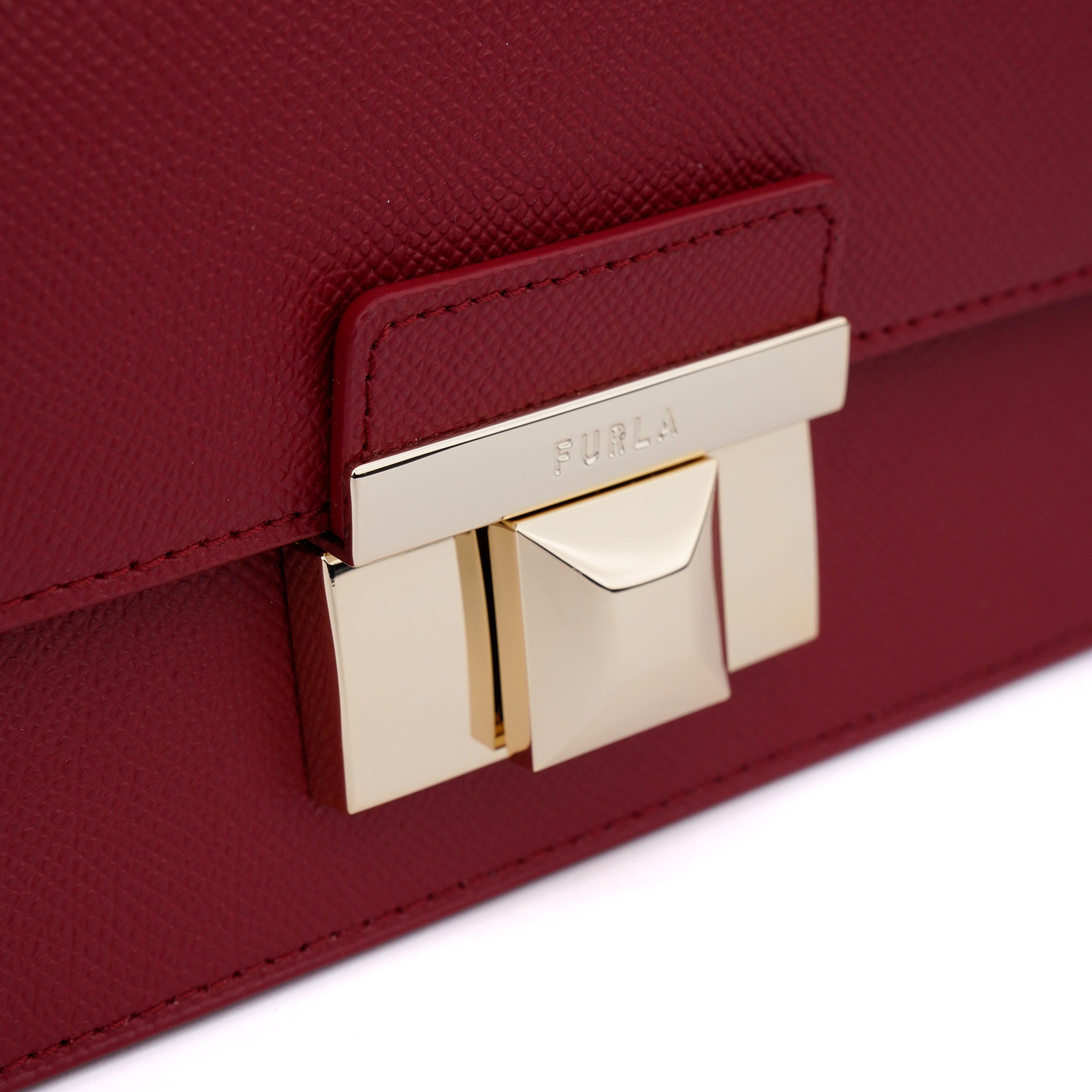 Geantă crossbody chain Furla Venere small pouchette