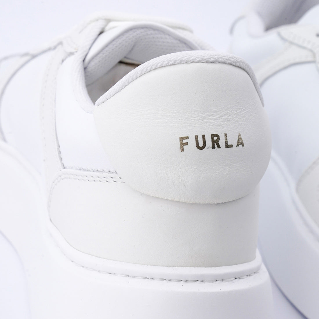 Furla Lace up Vitello - Beautyflyplace