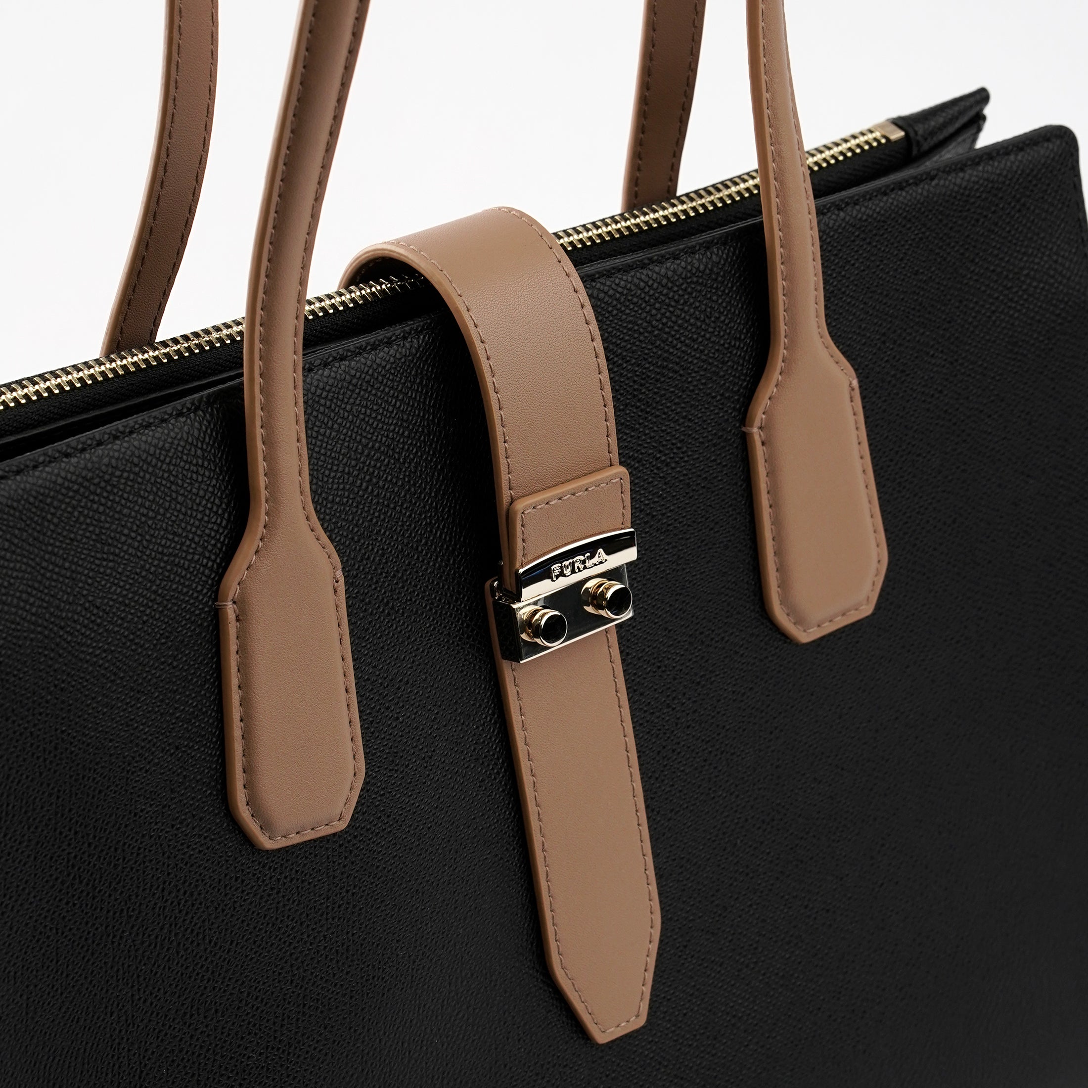 Furla Metro M - Beautyflyplace