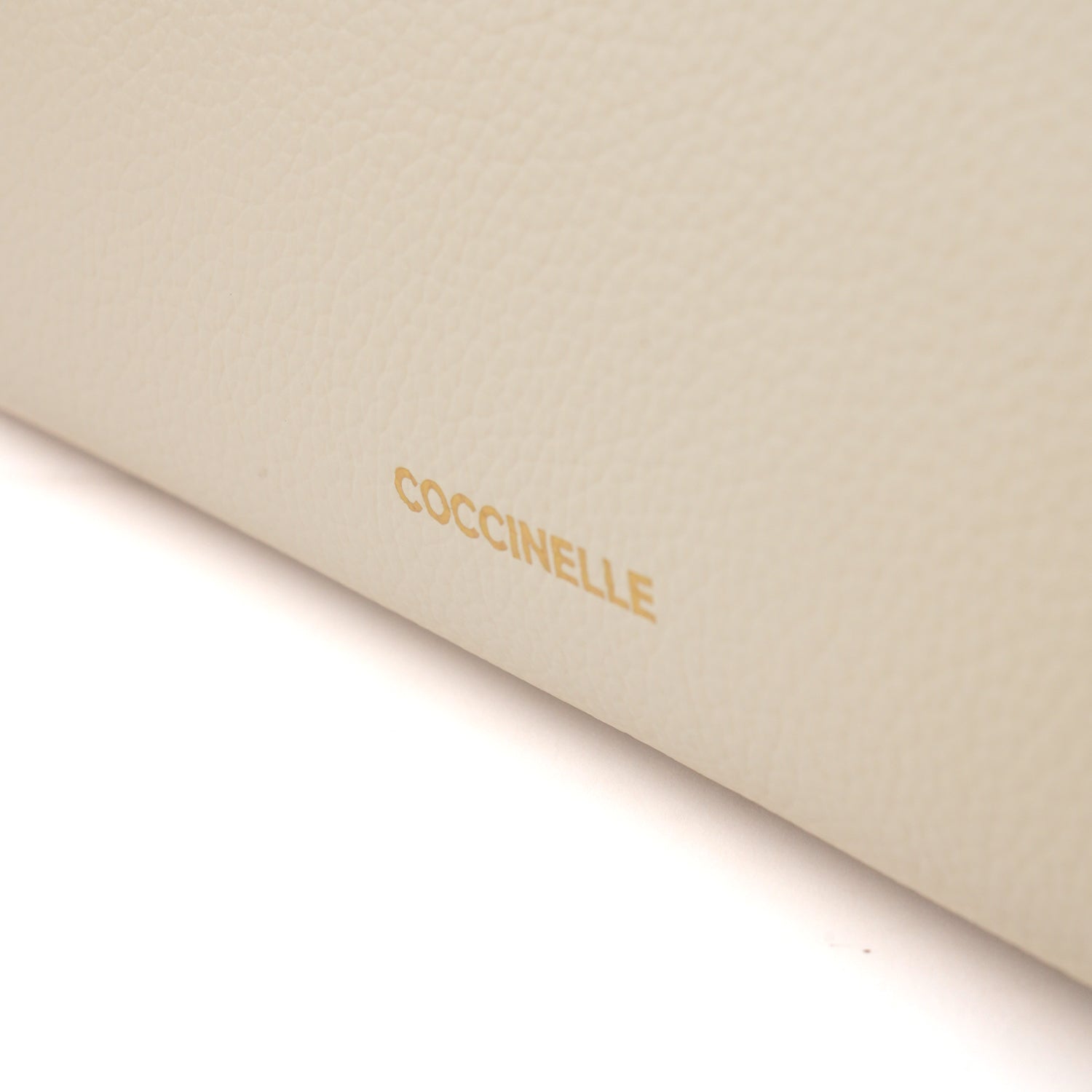 Coccinelle Maggie L - Beautyflyplace