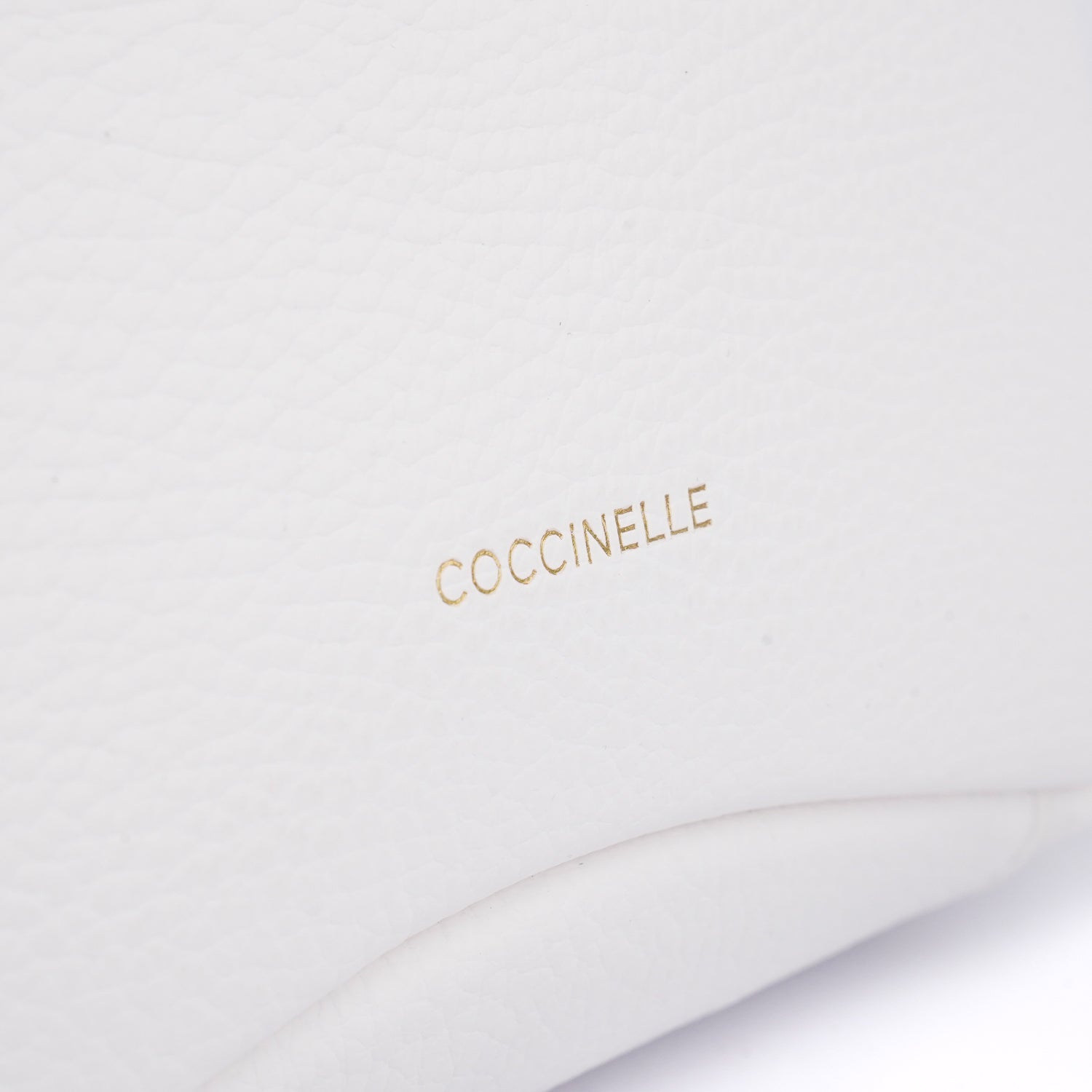 Coccinelle Himma Small white - Beautyflyplace