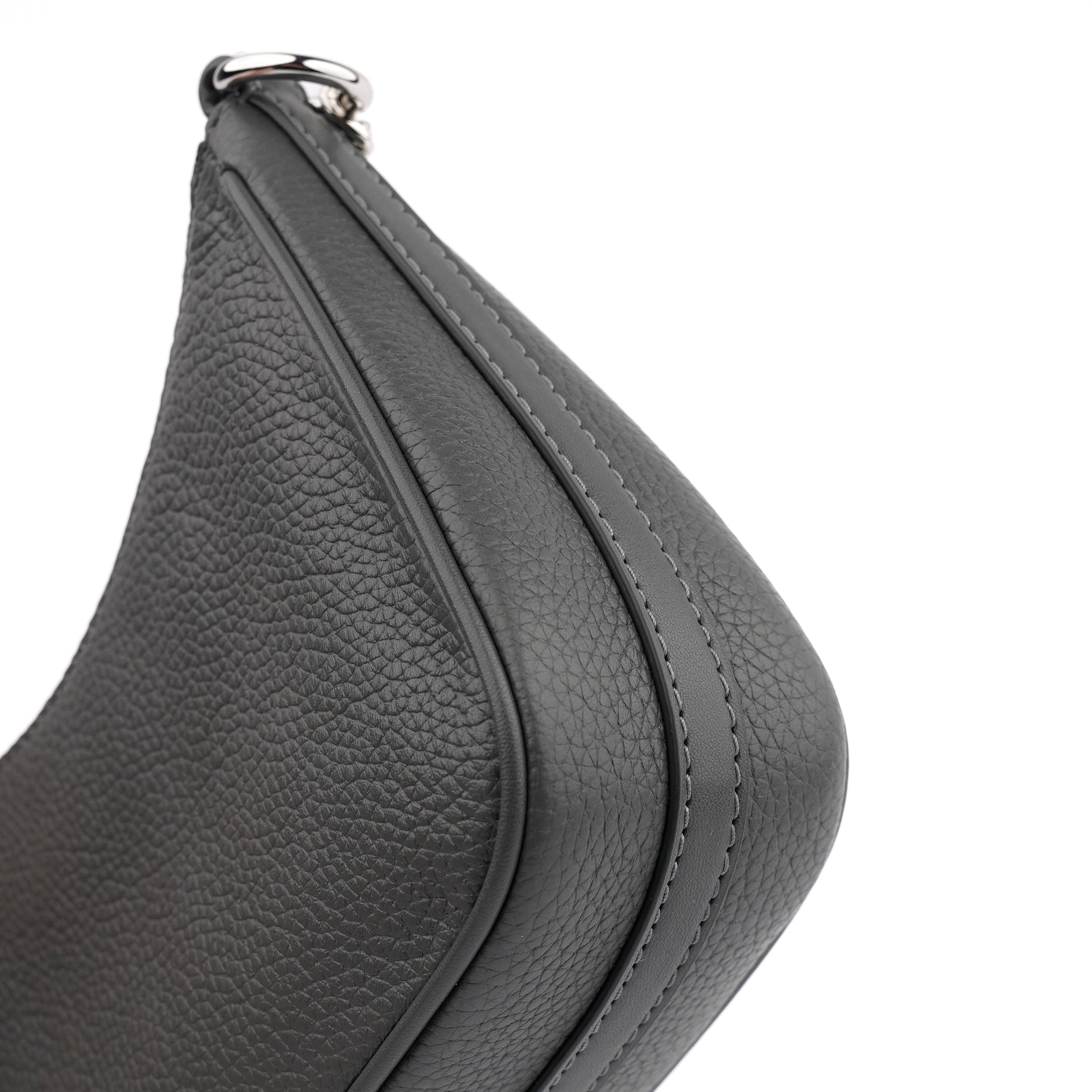 Geanta Michael Kors pouch XS chain