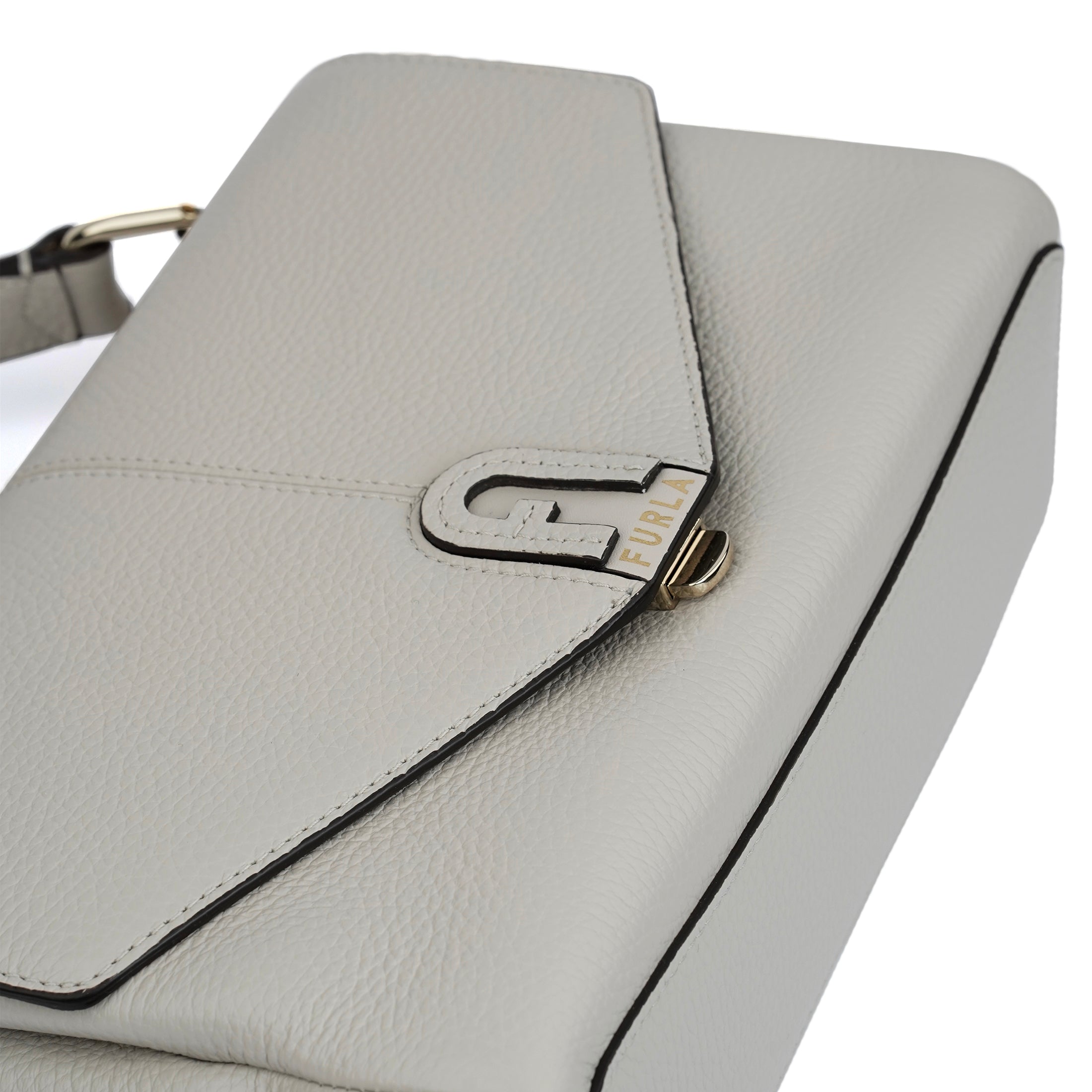 Furla Dafne S Top Handle - Beautyflyplace