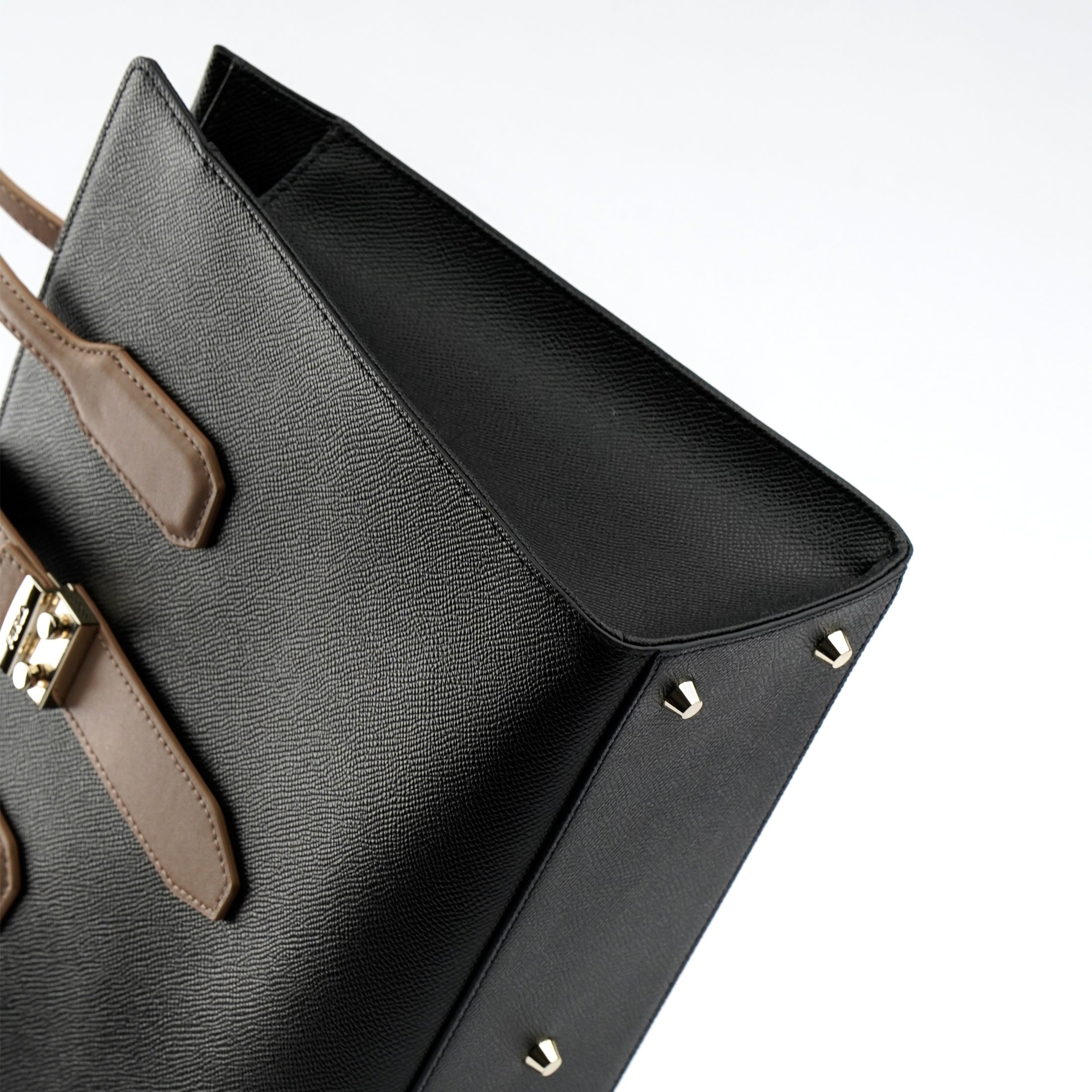 Furla Metro M - Beautyflyplace