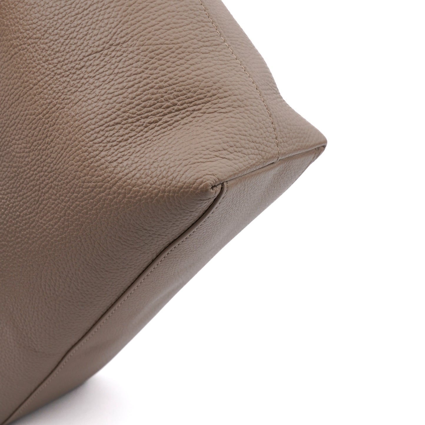 Geantă shopper Coccinelle Lea medium