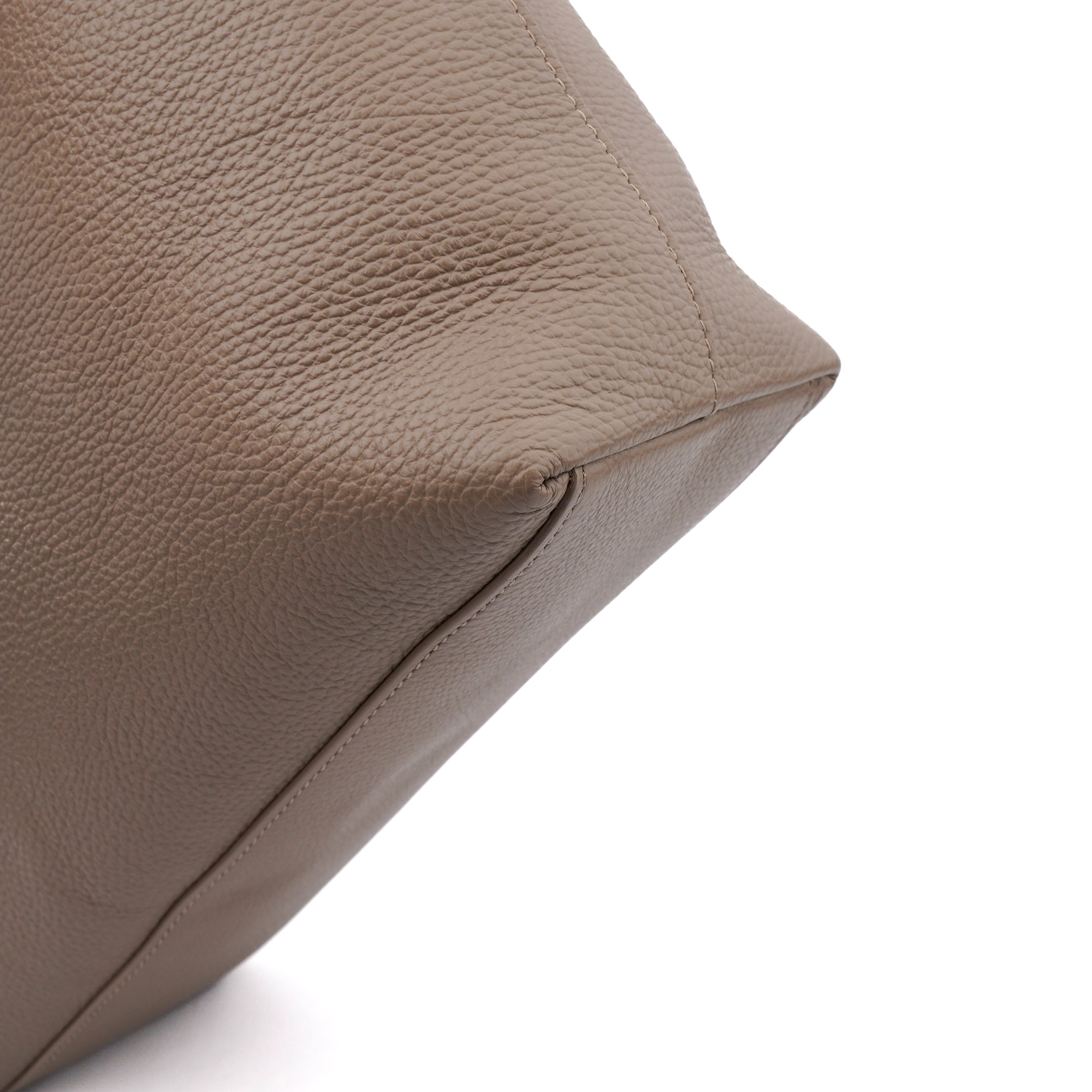 Geantă shopper Coccinelle Lea medium