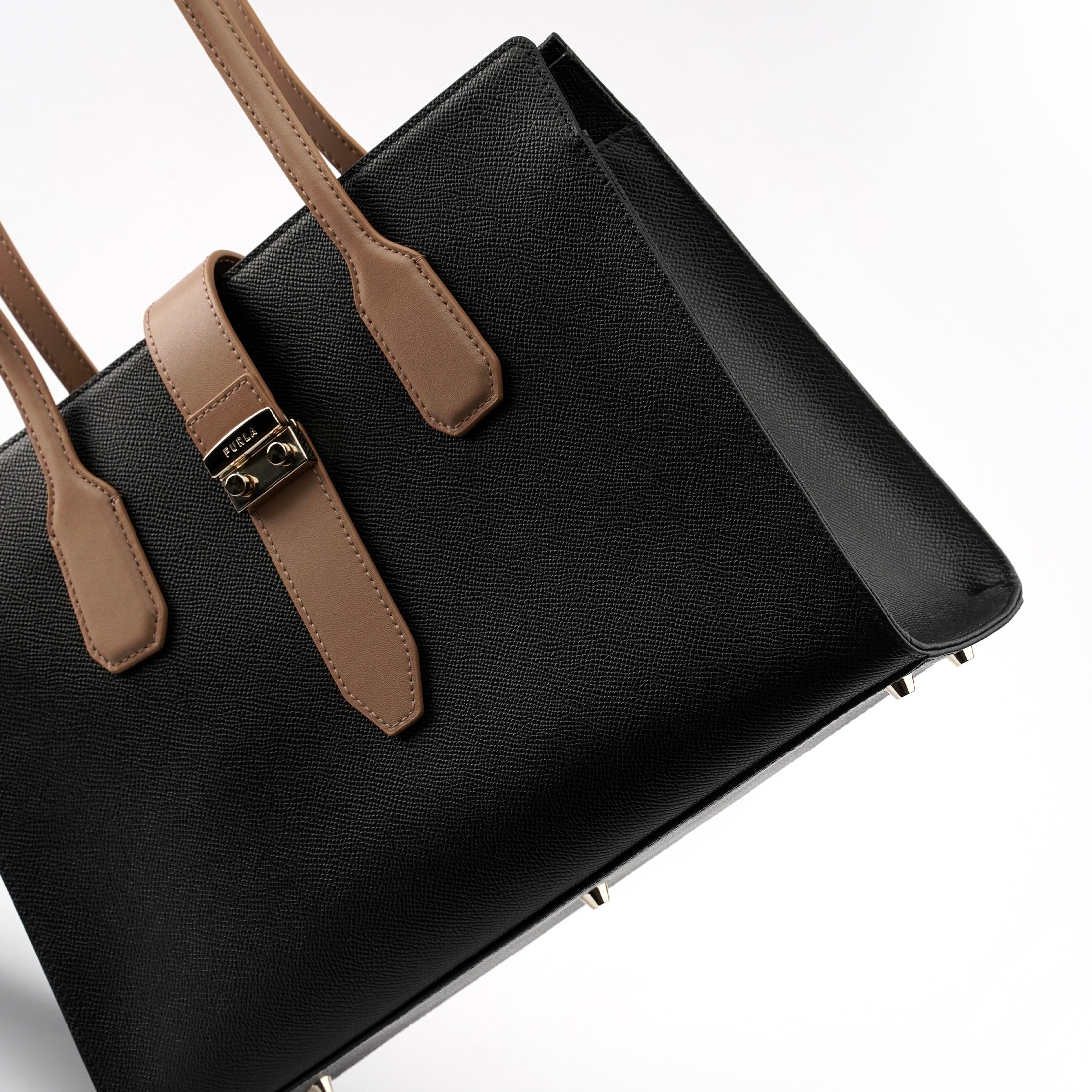 Furla Metro M - Beautyflyplace