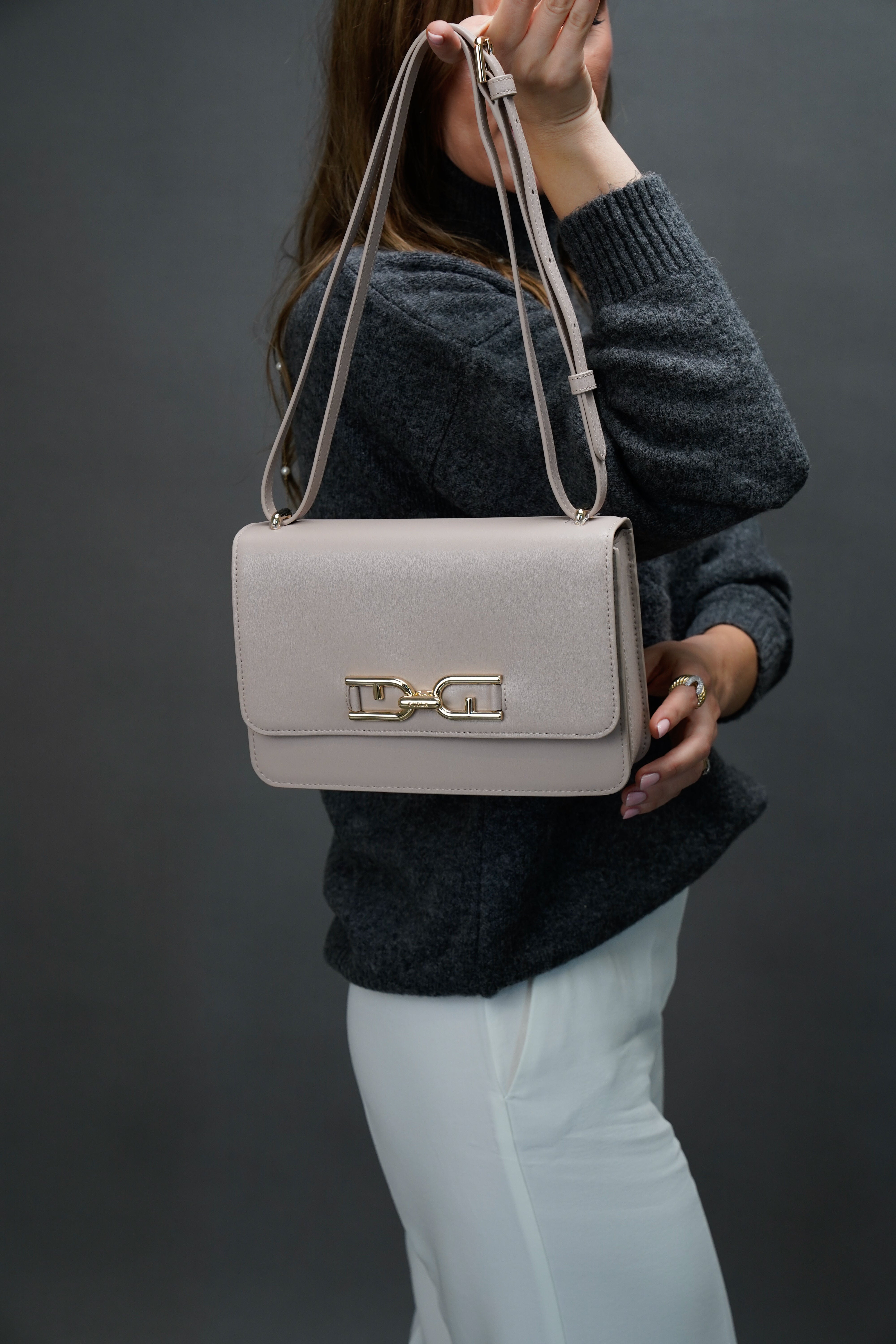Geanta Furla crossbody Meti
