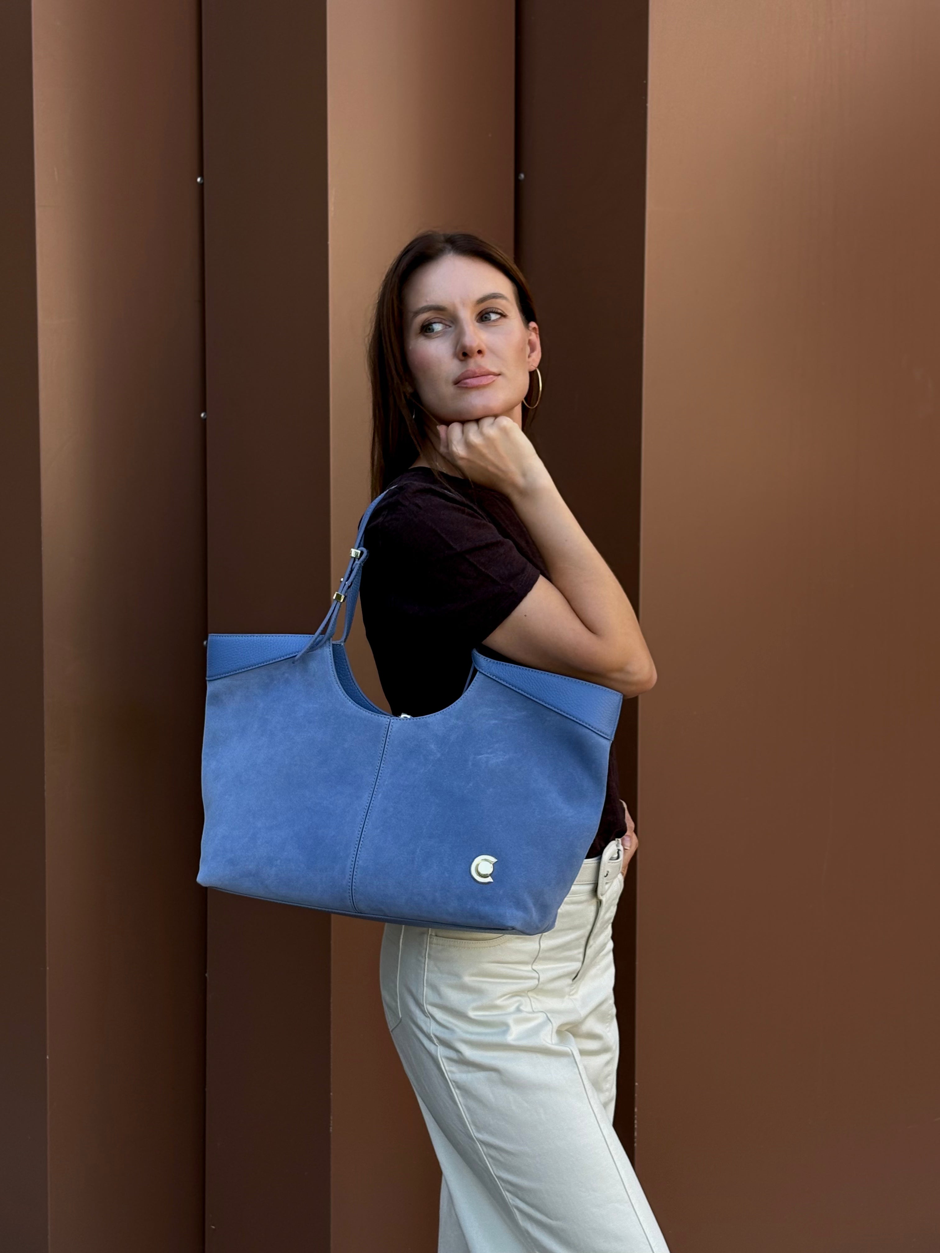 Geantă Tote Coccinelle Babe din Piele Întoarsă – Albastru