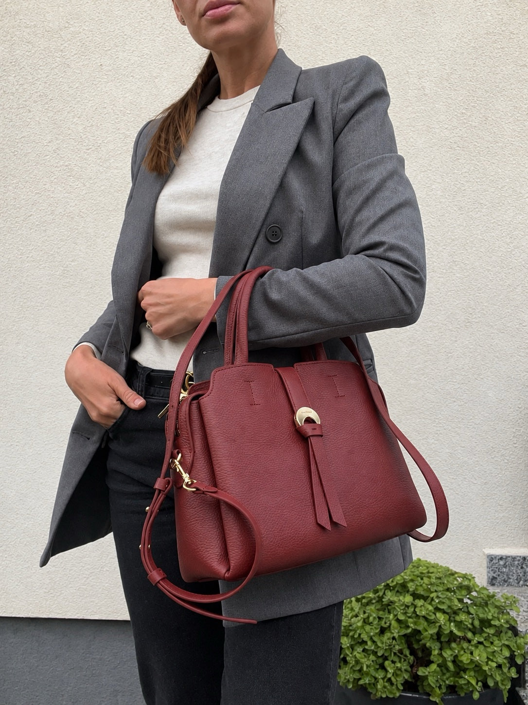 Geantă Coccinelle Rania Satchel din Piele Naturală – Cărămiziu Închis