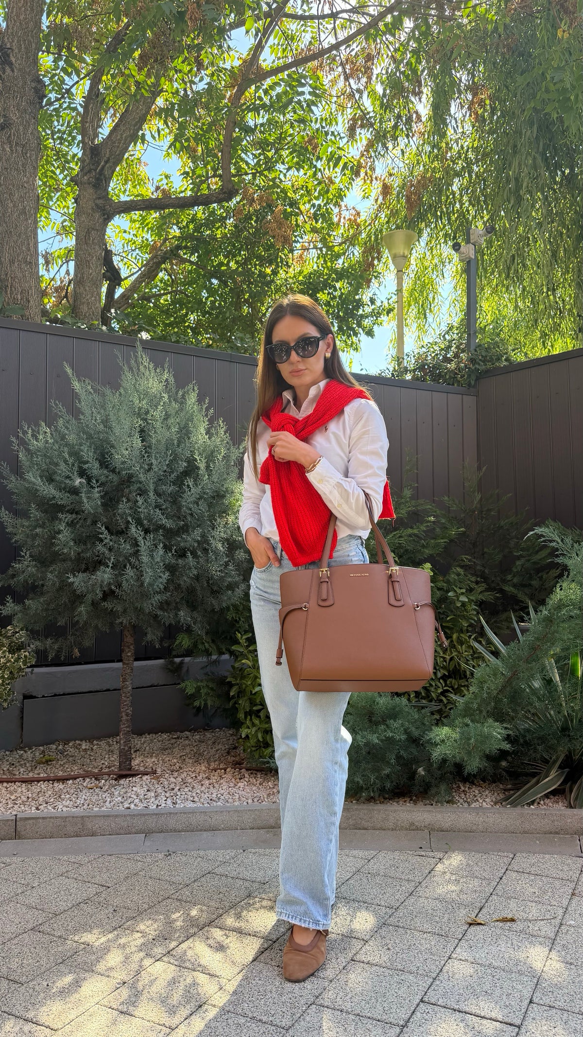 Geantă tote Michael Kors Voyager din piele naturală – Luggage