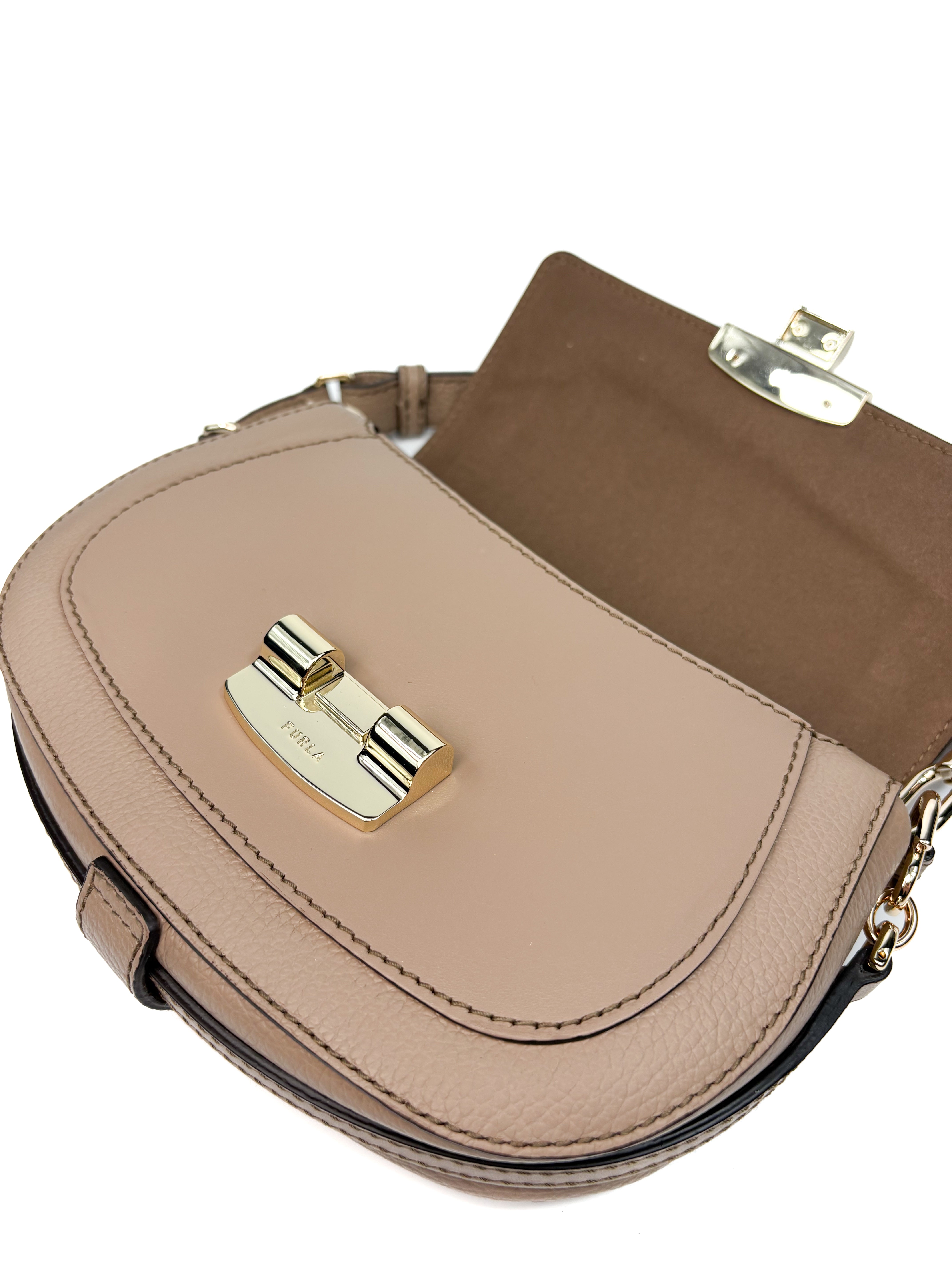 Furla Club S - Beautyflyplace
