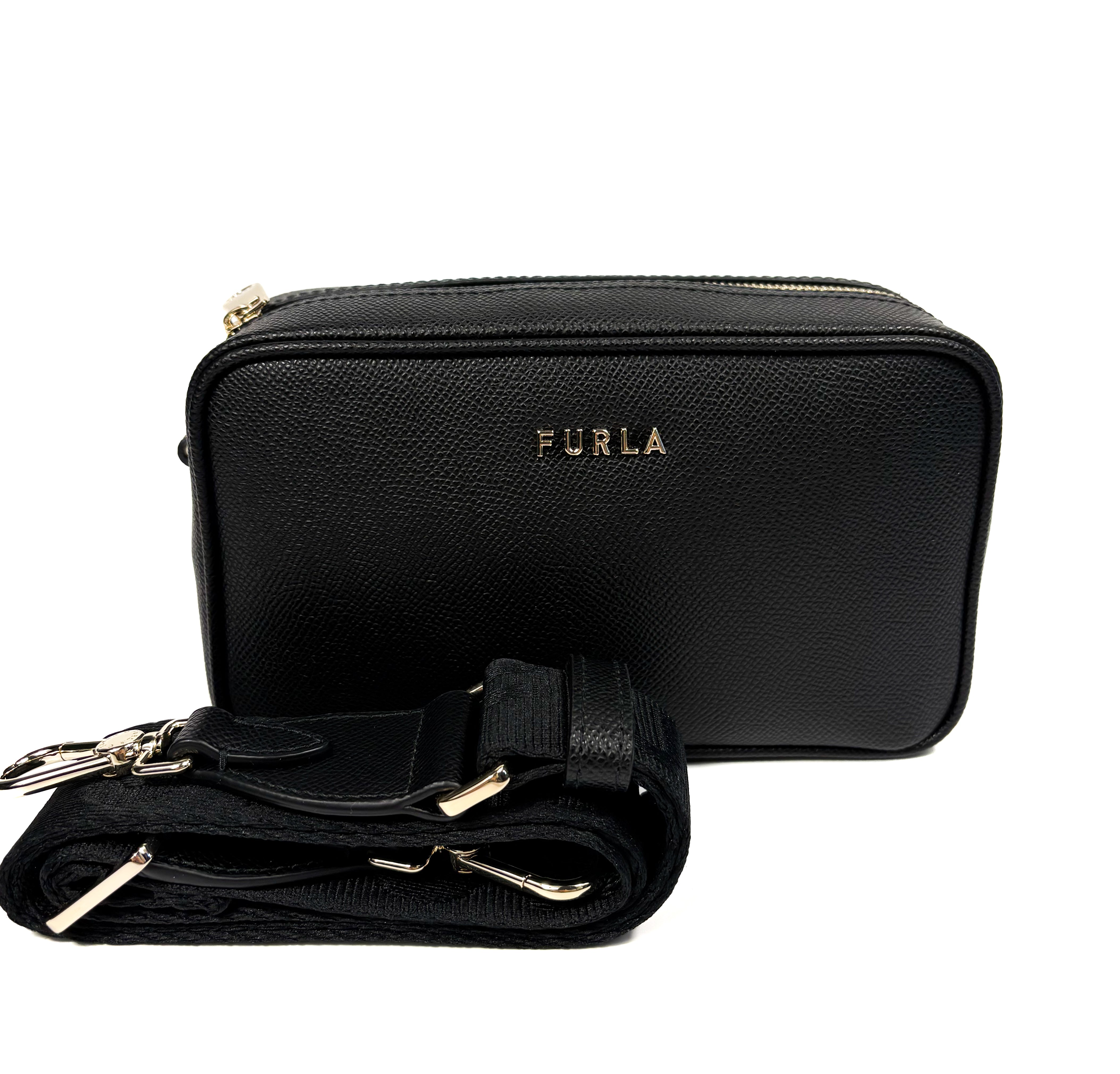 Furla Classic XL pouch - Beautyflyplace